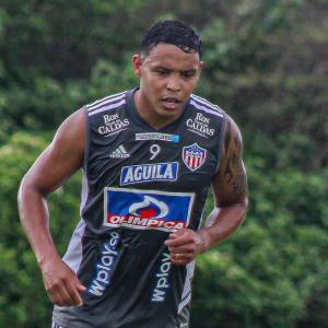Luis Fernando Muriel en un entrenamiento con Junior.