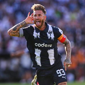Sergio Ramos con los Rayados de Monterrey.