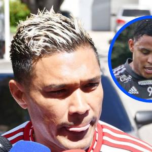 Teófilo Gutiérrez dialogando con medios.