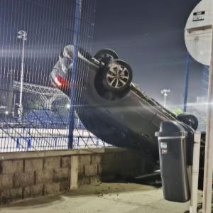 Vehículo que se accidentó en el patinódromo de la 94 en Barranquilla.