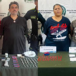 Fotografía de reseña de los capturados por tráfico de estupefacientes.