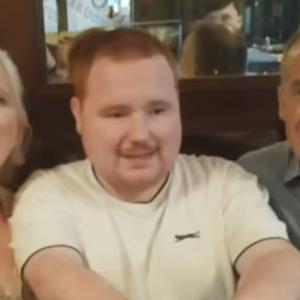  Mark O’Connor, de 54 años, Evan, de 27 y Louise O’Connor, de 56 años