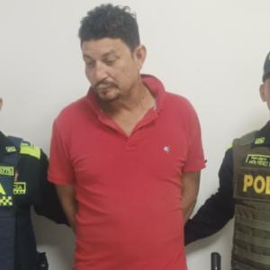 Capturado como presunto responsable del delito de violencia intrafamiliar.