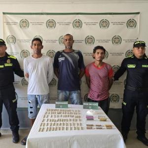 Fotografía de reseña de los capturados