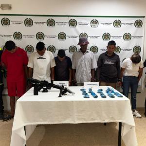 Otros tres sujetos fueron notificados en centros carcelarios.