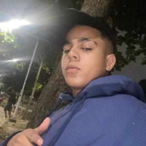 El joven herido fue identificado como Daulin Miguel Martínez Martínez, de 19 años.