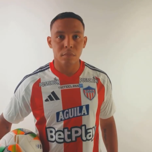 Luis Fernando Muriel se puso la camiseta de Junior.