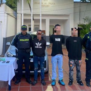 Los tres capturados en flagrancia