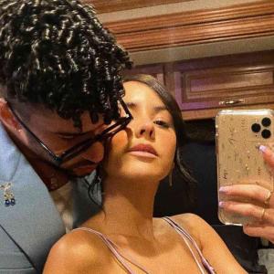 Bad Bunny y Gabriella 