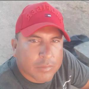 El hombre fue identificado como Willy Arzuza Martínez, de 44 años de edad.