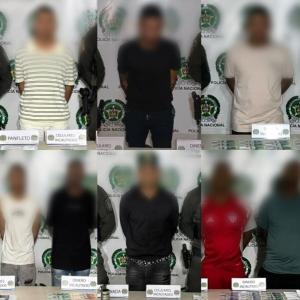 Fotografía de los ocho capturados 