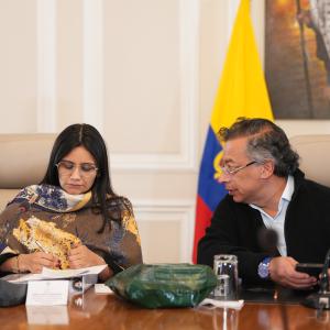 Angie Rodríguez, ex directora del Dapre, junto al presidente Gustavo Petro.