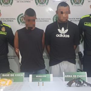 Dos capturados por expendio de drogas