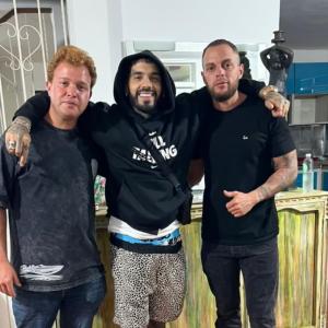 Anuel AA junto a los sobrinos de Pablo Escobar
