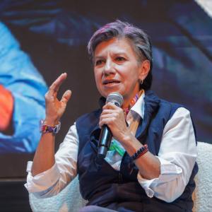 Claudia López se alejó de ambas capañas