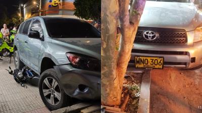 Fotografía de la camioneta que embistió al mototaxista y a la menor.