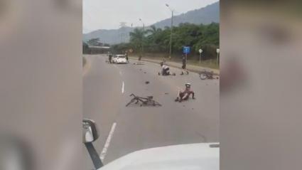 Momento en el que el conductor huye.