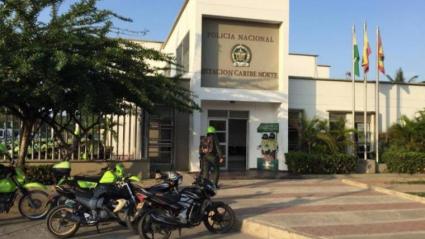 Fachada de la estación de policía de Chambacú, ubicada en Cartagena, Bolívar.