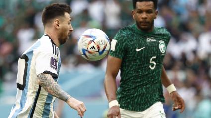 La selección de Argentina quedó obligada a ganar sus próximos dos partidos tras la caída a manos de Arabia