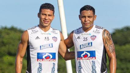 Alexis Pérez a la izquierda y Luis Fernando Muriel a la derecha