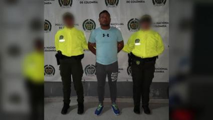 El sujeto engañaba a mujeres y después las intimidaba con arma de fuego