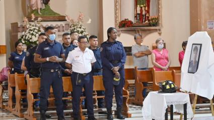 Misa por los nueve días del fallecimiento del sargento Solano. 