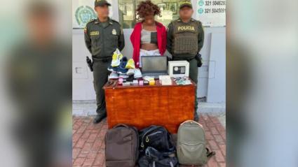 Capturada con agentes. 