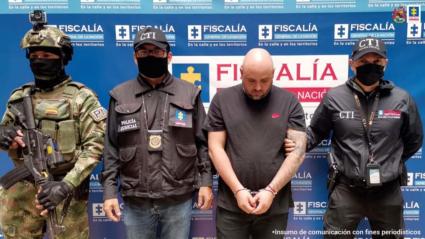 Capturado con agentes. 