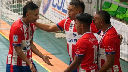 Celebración de un gol de Independiente. 