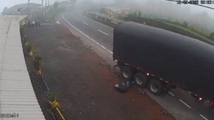 Vía entre Pereira y Armenia