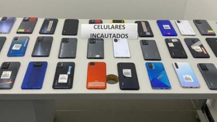 Los teléfonos incautados por las autoridades