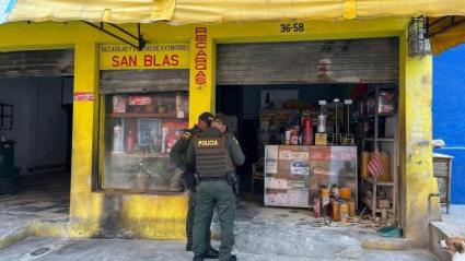 Fachada del punto comercial en el que tuvo lugar el siniestro