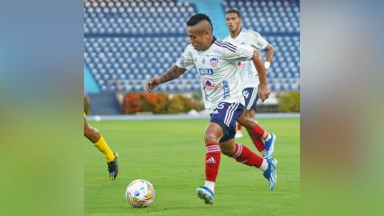 Vladimir Hernández durante un partido de preparación