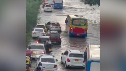 Desde tempranas horas de este jueves 6 de junio se registran fuertes lluvias en Barranquilla y su área metropolitana.