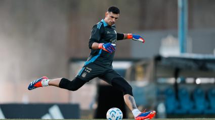 ‘Dibu’ Martínez en un entrenamiento de Argentina