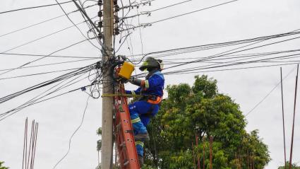 Trabajos eléctricos de Air-e.