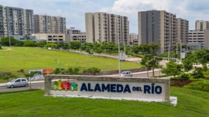 Fachada de Alameda del Río.