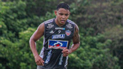 Luis Fernando Muriel en un entrenamiento con Junior.