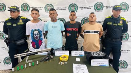 Los cuatros capturados en flagrancia por unidades de la Sijín.