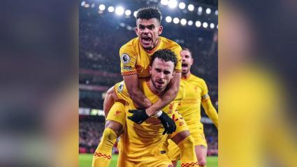 Luis Díaz y Diogo Jota celebrando un gol con Liverpool.