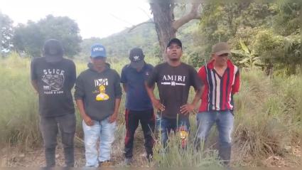 Hernando Ortiz, Luis Ortiz, Guillermo Serrano, Capullo Osorio, Kiki, y una sexta persona sin identificar.