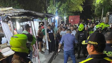 Policía Metropolitana en el lugar del atentado de Los Girasoles.