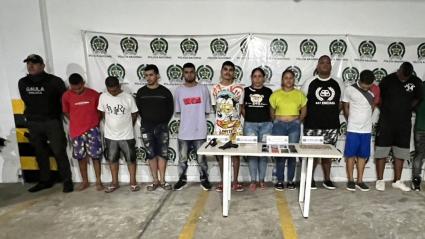 Fotografía de reseña de los Costeños capturados en la redada del Gaula.