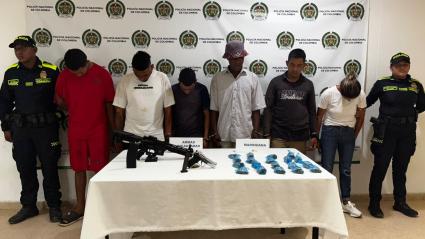 Otros tres sujetos fueron notificados en centros carcelarios.