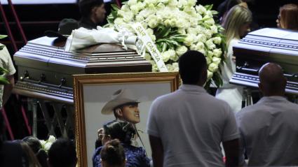 Homenaje a Yeison Jiménez en el Movistar Arena de Bogotá