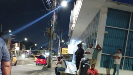 Hasta la zona del choque se trasladaron varios familiares de los heridos y fallecidos.