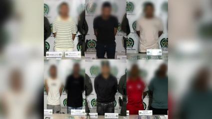 Fotografía de los ocho capturados 