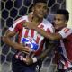 Rafael Pérez celebrando un gol con la camiseta del equipo barranquillero junto a Luis Díaz