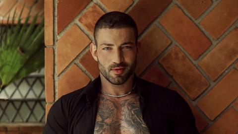 Máximo García, actor para adultos.